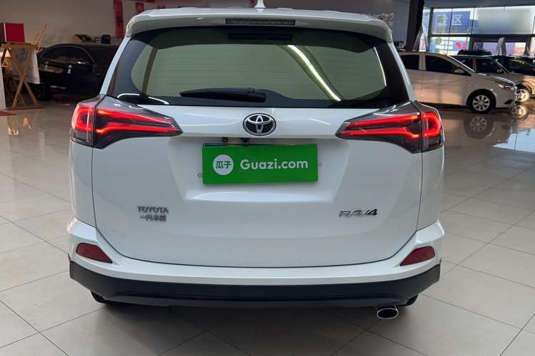 Used Toyota RAV4 2019 2.0L CVT Two-Wheel Drive Pioneer Edition China V Standard Exterior 4