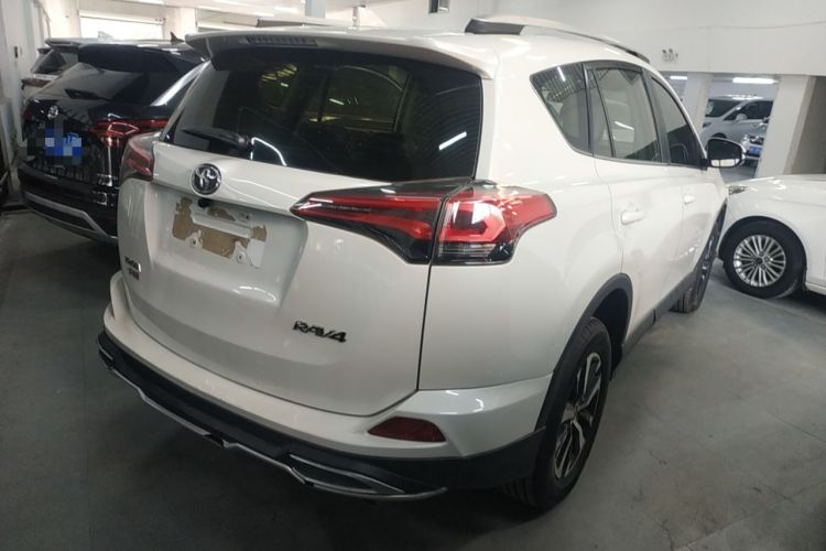 Used Toyota RAV4 2019 2.0L CVT Two-Wheel Drive Pioneer Edition China VI Standard Exterior 5