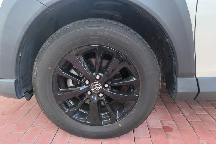 Used Toyota RAV4 2019 2.0L CVT Two-Wheel Drive Fashion X Limited Edition China VI Standard Exterior 6