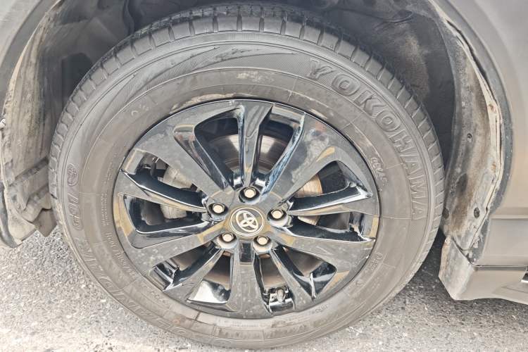 Used Toyota RAV4 2019 2.0L CVT Two-Wheel Drive Fashion X Limited Edition China VI Standard Exterior 7