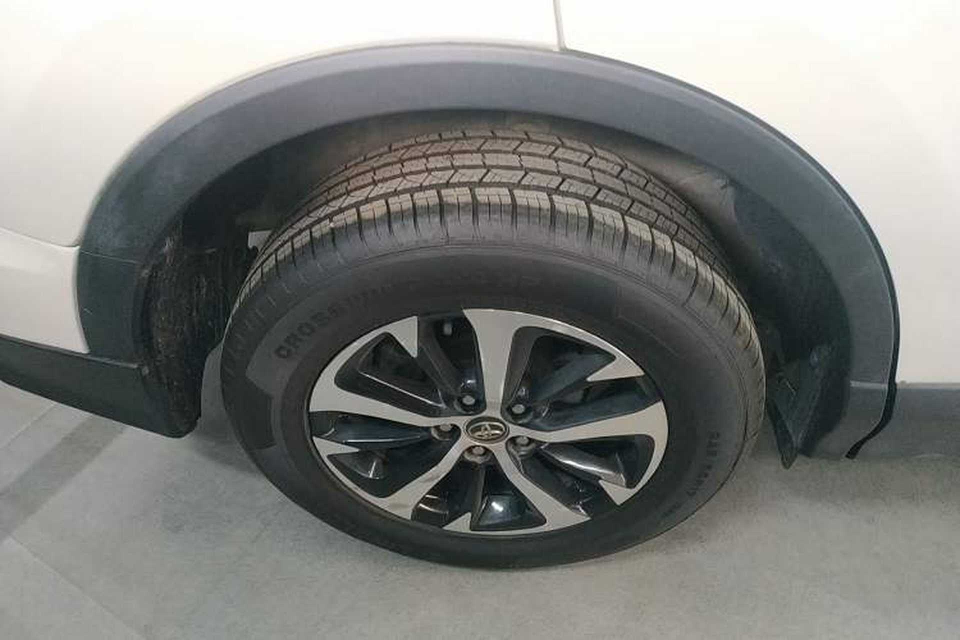Used Toyota RAV4 2019 2.0L CVT Two-Wheel Drive Pioneer Edition China VI Standard Exterior 8