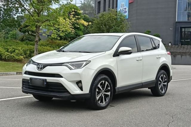 Used Toyota RAV4 2019 2.0L CVT Two-Wheel Drive Pioneer Edition China V Standard