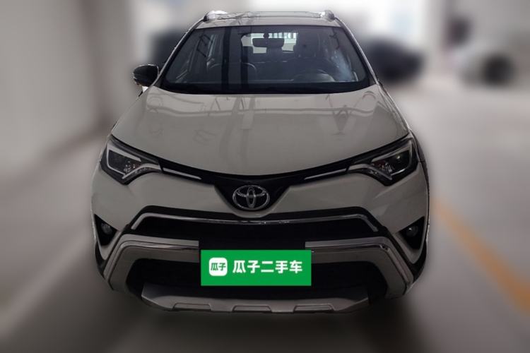 Used Toyota RAV4 2019 2.0L CVT Two-Wheel Drive Fashion X Limited Edition China V Standard Front