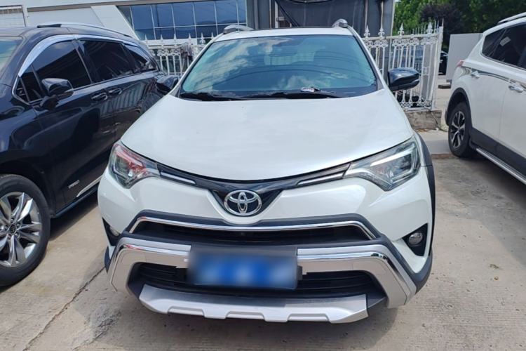 Used Toyota RAV4 2019 2.0L CVT Two-Wheel Drive Fashion X Limited Edition China VI Standard Front