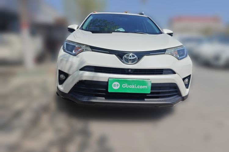 Used Toyota RAV4 2019 2.0L CVT Two-Wheel Drive Luxury Version China VI Standard Front