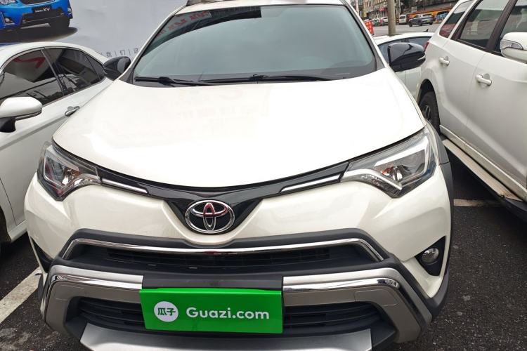 Used Toyota RAV4 2019 2.0L CVT Two-Wheel Drive Fashion X Limited Edition China VI Standard Front