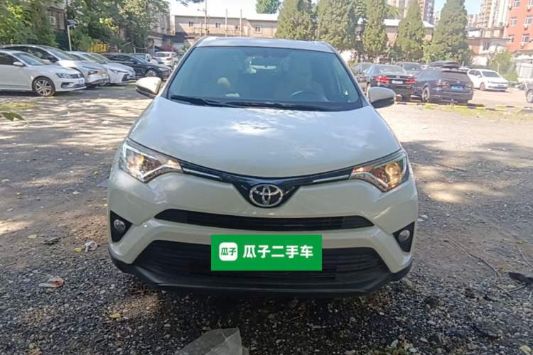 Used Toyota RAV4 2019 2.0L CVT Two-Wheel Drive Pioneer Edition China VI Standard Front