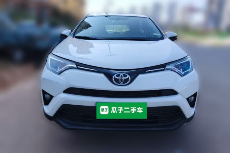 Used Toyota RAV4 2019 2.0L CVT Two-Wheel Drive Urban Edition China VI Standard Front