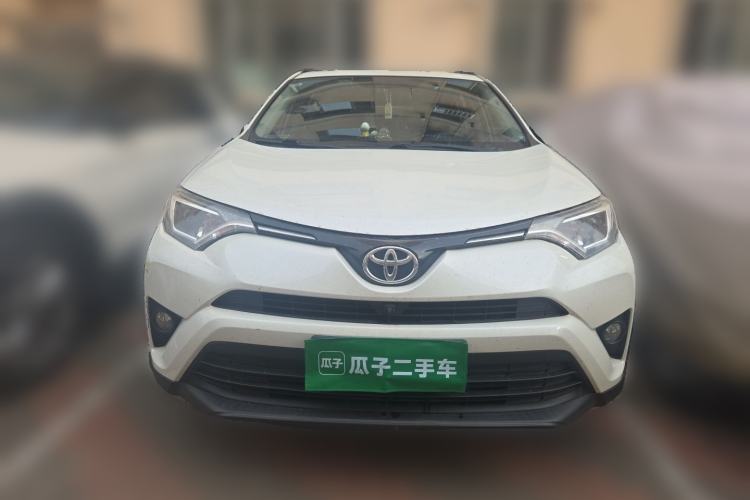Used Toyota RAV4 2019 2.0L CVT Two-Wheel Drive Comfort Edition China VI Standard Front