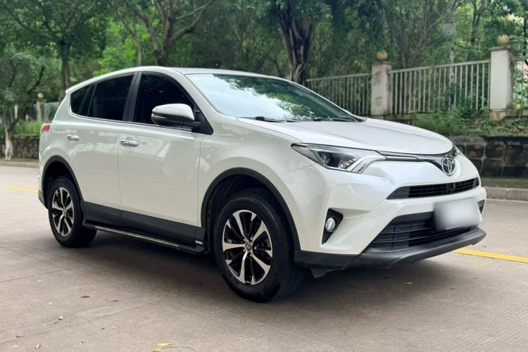 Used Toyota RAV4 2019 2.0L CVT Two-Wheel Drive Pioneer Edition China V Standard Front Right 45 Deg