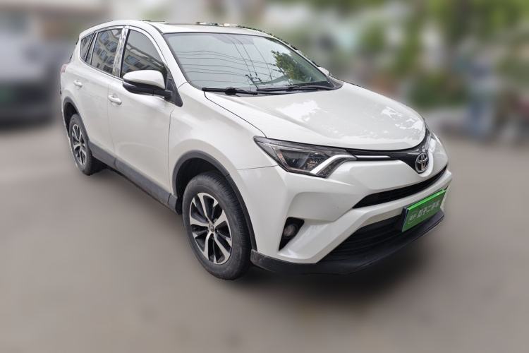 Used Toyota RAV4 2019 2.0L CVT Two-Wheel Drive Pioneer Edition China V Standard Front Right 45 Deg