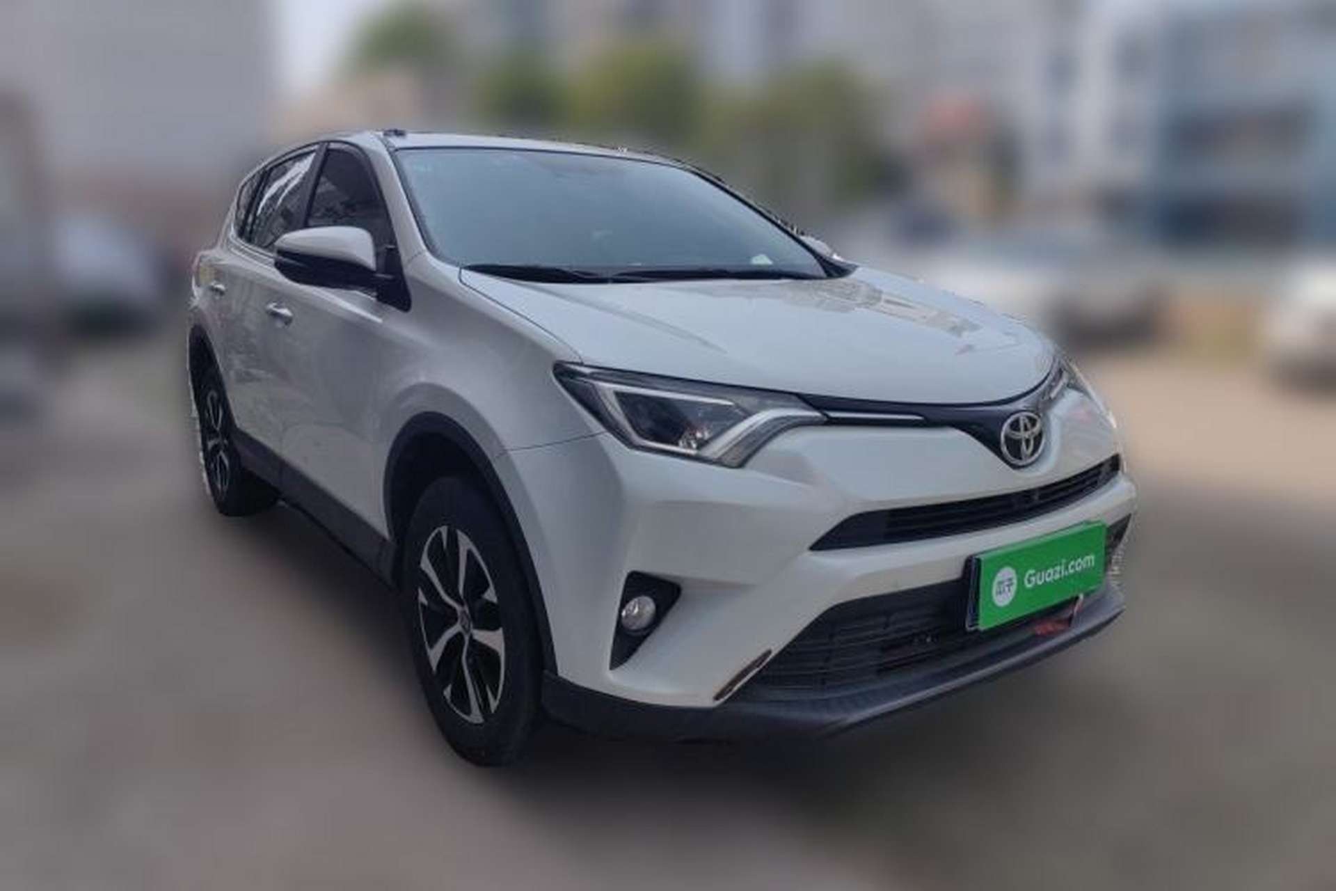Used Toyota RAV4 2019 2.0L CVT Two-Wheel Drive Pioneer Edition China V Standard Front Right 45 Deg