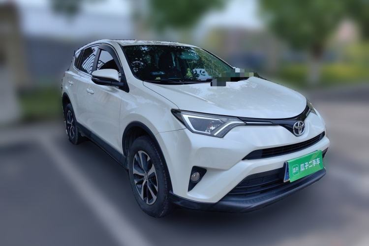 Used Toyota RAV4 2019 2.0L CVT Two-Wheel Drive Pioneer Edition China V Standard Front Right 45 Deg