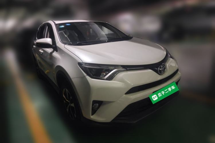 Used Toyota RAV4 2019 2.0L CVT Two-Wheel Drive Pioneer Edition China VI Standard Front Right 45 Deg