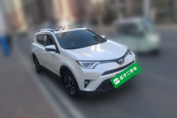 Used Toyota RAV4 2019 2.0L CVT Two-Wheel Drive Comfort Edition China VI Standard Front Right 45 Deg