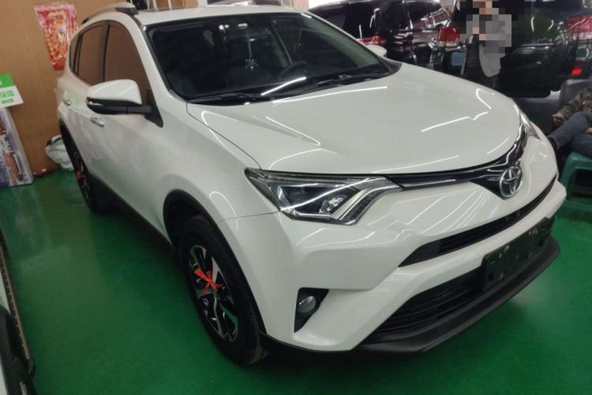 Used Toyota RAV4 2019 2.0L CVT Two-Wheel Drive Comfort Edition China VI Standard Front Right 45 Deg