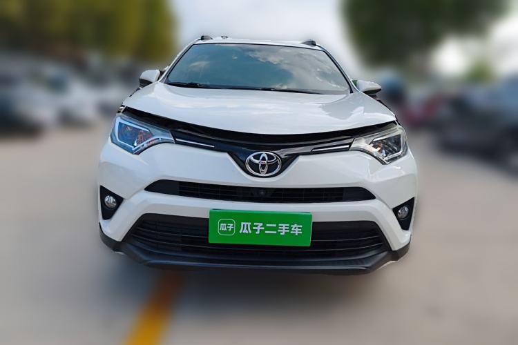 Used Toyota RAV4 2019 2.0L CVT Two-Wheel Drive Comfort Edition China VI Standard Front