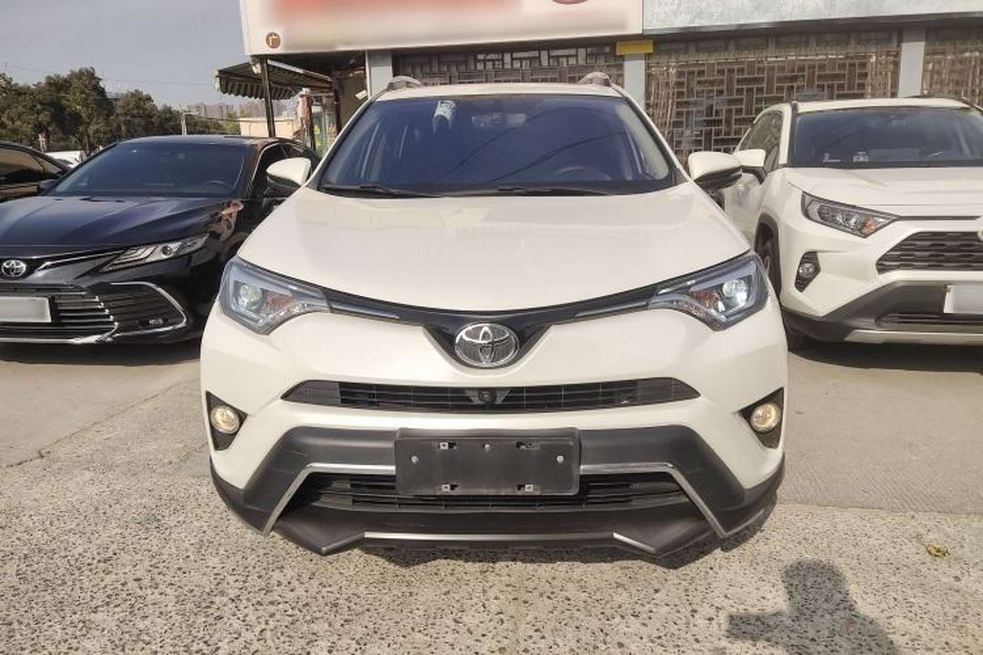 Used Toyota RAV4 2019 2.0L CVT Two-Wheel Drive ZhiShang Version China VI Standard Front