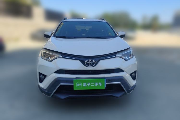 Used Toyota RAV4 2019 2.0L CVT Two-Wheel Drive Comfort Edition China VI Standard Front