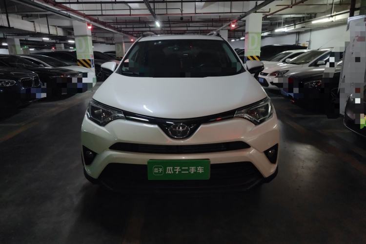 Used Toyota RAV4 2019 2.0L CVT Two-Wheel Drive Luxury Version China VI Standard Front