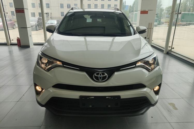 Used Toyota RAV4 2019 2.0L CVT Two-Wheel Drive Luxury Version China VI Standard Front