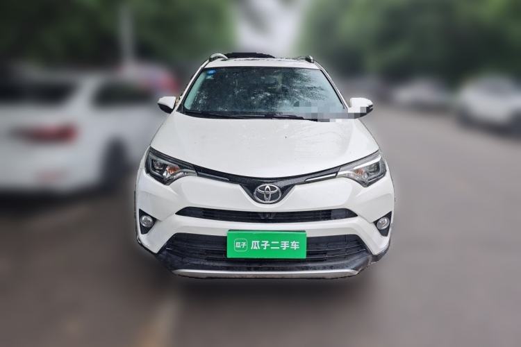 Used Toyota RAV4 2019 2.0L CVT Two-Wheel Drive ZhiShang Version China VI Standard Front