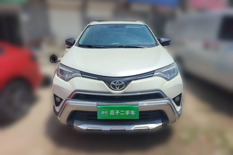 Used Toyota RAV4 2019 2.0L CVT Two-Wheel Drive Fashion X Limited Edition China VI Standard Front