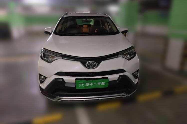 Used Toyota RAV4 2019 2.0L CVT Two-Wheel Drive ZhiShang Version China VI Standard Front