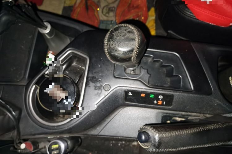 Used Toyota RAV4 2019 2.0L CVT Two-Wheel Drive Luxury Version China VI Standard Gear Lever
