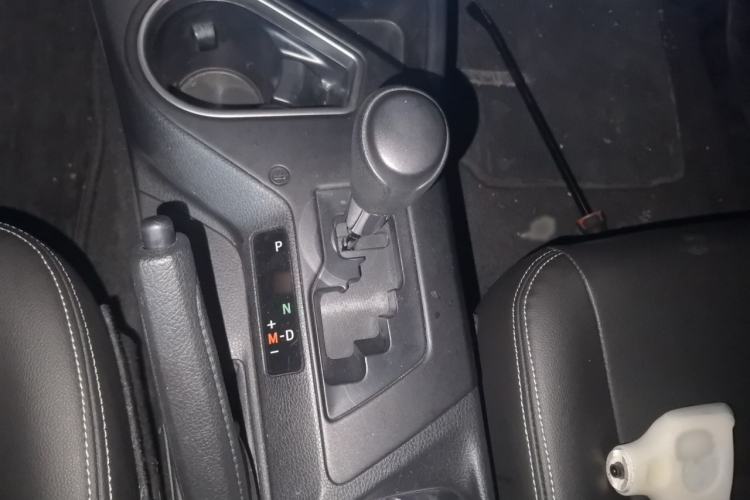 Used Toyota RAV4 2019 2.0L CVT Two-Wheel Drive Pioneer Edition China V Standard Gear Lever