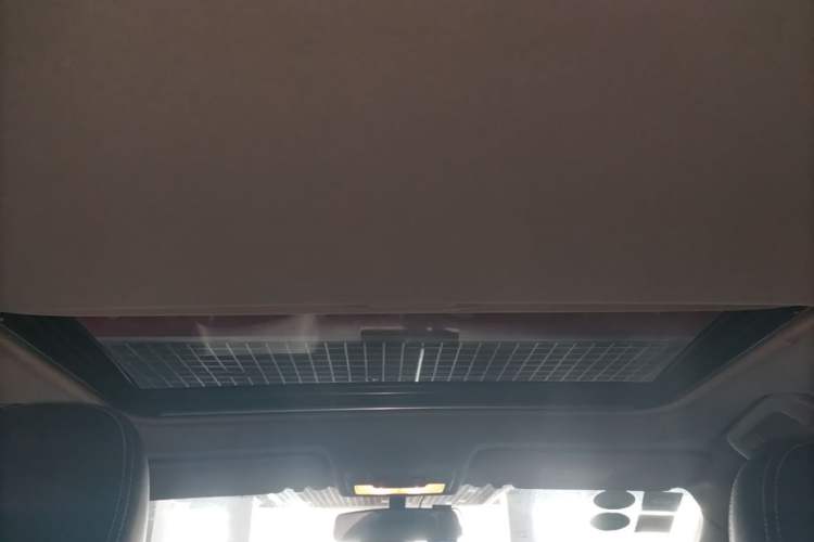 Used Toyota RAV4 2019 2.0L CVT Two-Wheel Drive Pioneer Edition China V Standard Headliner