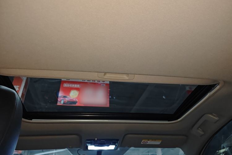 Used Toyota RAV4 2019 2.0L CVT Two-Wheel Drive Luxury Version China VI Standard Headliner