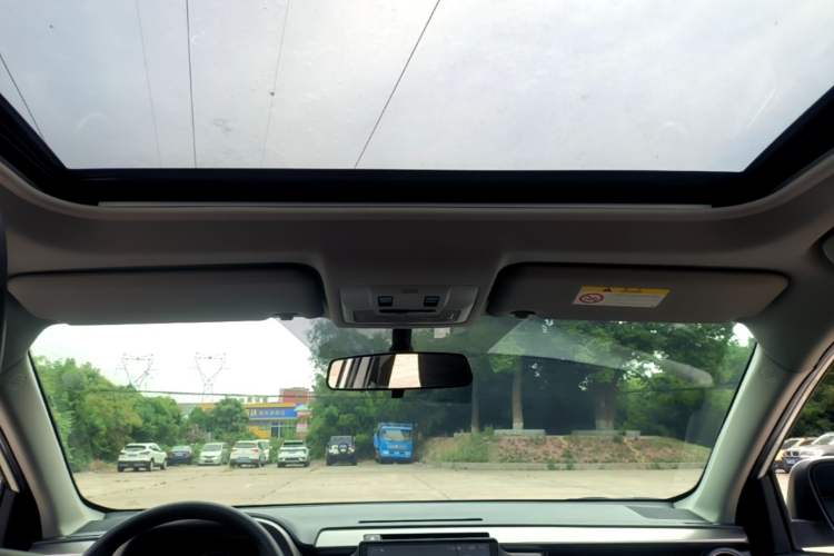 Used Toyota RAV4 2019 2.0L CVT Two-Wheel Drive Pioneer Edition China V Standard Headliner