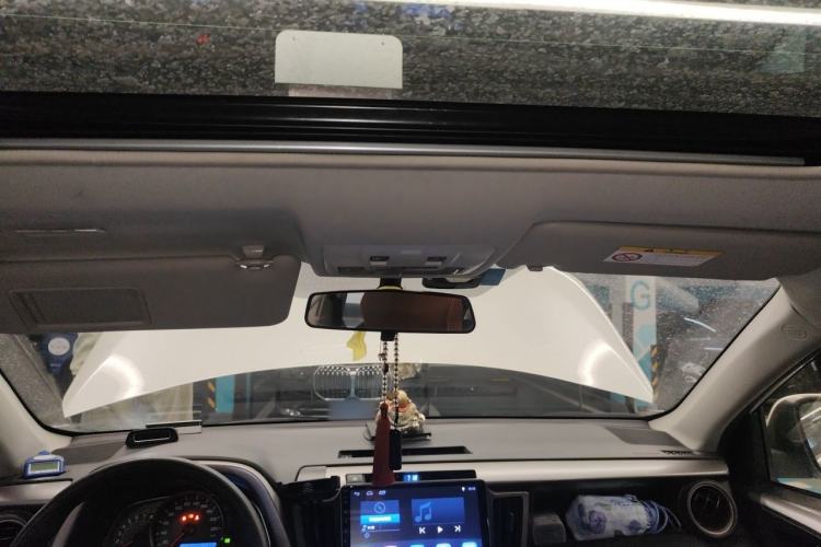 Used Toyota RAV4 2019 2.0L CVT Two-Wheel Drive Pioneer Edition China V Standard Headliner