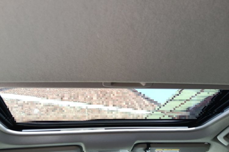 Used Toyota RAV4 2019 2.0L CVT Two-Wheel Drive Pioneer Edition China VI Standard Headliner