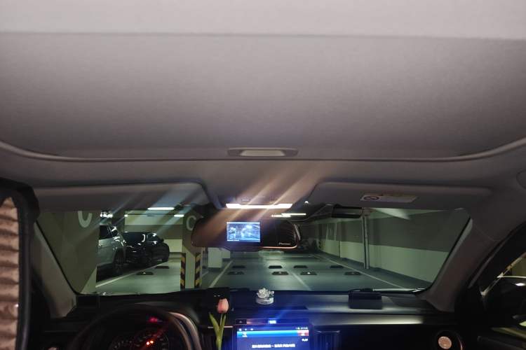 Used Toyota RAV4 2019 2.0L CVT Two-Wheel Drive Pioneer Edition China V Standard Headliner