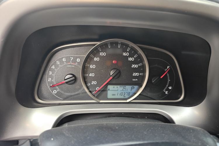 Used Toyota RAV4 2019 2.0L CVT Two-Wheel Drive Luxury Version China VI Standard Instrument Cluster