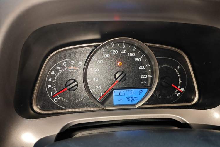 Used Toyota RAV4 2019 2.0L CVT Two-Wheel Drive Luxury Version China VI Standard Instrument Cluster
