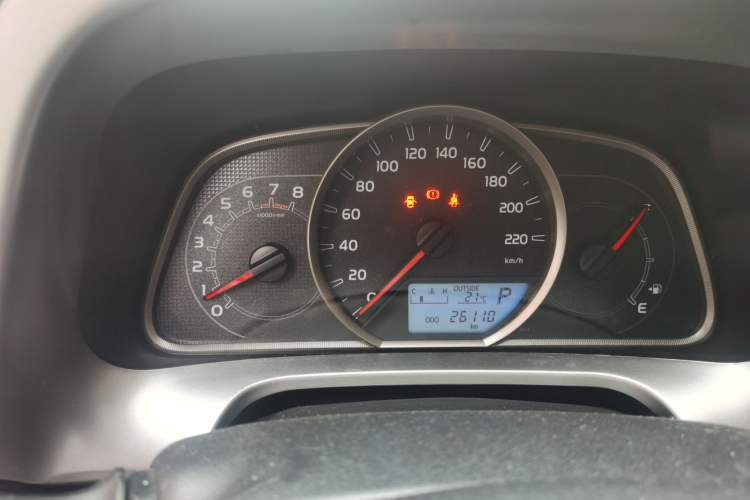 Used Toyota RAV4 2019 2.0L CVT Two-Wheel Drive Luxury Version China VI Standard Instrument Cluster