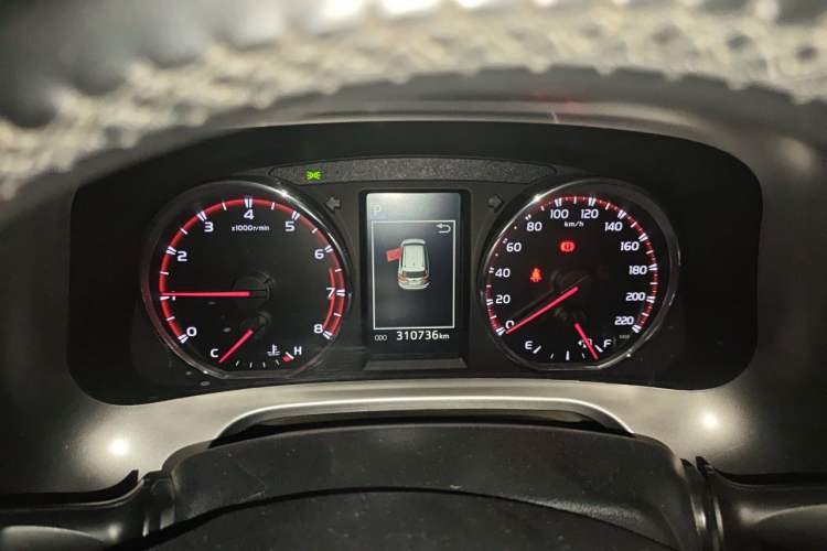 Used Toyota RAV4 2019 2.0L CVT Two-Wheel Drive Fashion X Limited Edition China V Standard Instrument Cluster