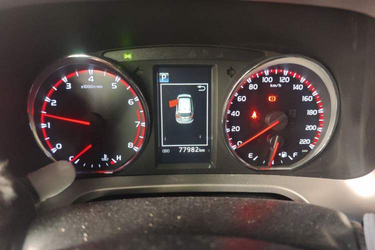 Used Toyota RAV4 2019 2.0L CVT Two-Wheel Drive Fashion X Limited Edition China VI Standard Instrument Cluster