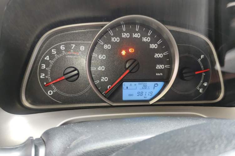Used Toyota RAV4 2019 2.0L CVT Two-Wheel Drive Pioneer Edition China VI Standard Instrument Cluster