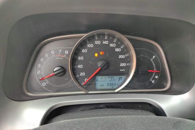Used Toyota RAV4 2019 2.0L CVT Two-Wheel Drive Pioneer Edition China V Standard Instrument Cluster
