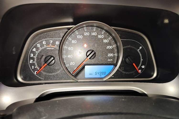 Used Toyota RAV4 2019 2.0L CVT Two-Wheel Drive Pioneer Edition China VI Standard Instrument Cluster
