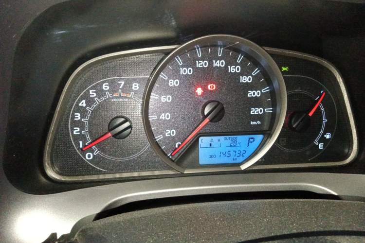 Used Toyota RAV4 2019 2.0L CVT Two-Wheel Drive Luxury Version China VI Standard Instrument Cluster