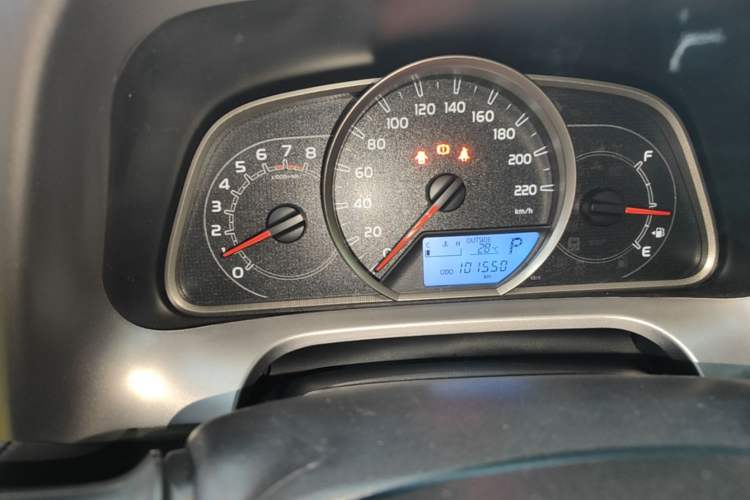 Used Toyota RAV4 2019 2.0L CVT Two-Wheel Drive Pioneer Edition China VI Standard Instrument Cluster