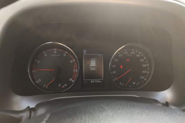 Used Toyota RAV4 2019 2.0L CVT Two-Wheel Drive ZhiShang Version China VI Standard Instrument Cluster