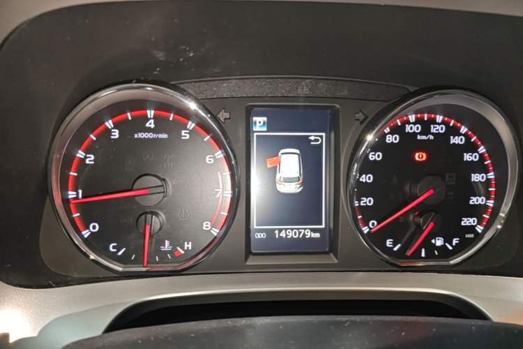 Used Toyota RAV4 2019 2.0L CVT Two-Wheel Drive Fashion X Limited Edition China VI Standard Instrument Cluster