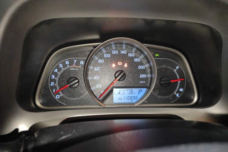 Used Toyota RAV4 2019 2.0L CVT Two-Wheel Drive Luxury Version China VI Standard Instrument Cluster