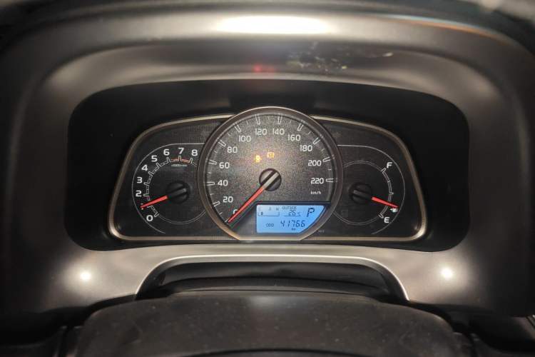 Used Toyota RAV4 2019 2.0L CVT Two-Wheel Drive Pioneer Edition China VI Standard Instrument Cluster